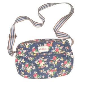 Original Cath Kidston London Blue Floral Crossbody Bag Quilted Rainbow Strap